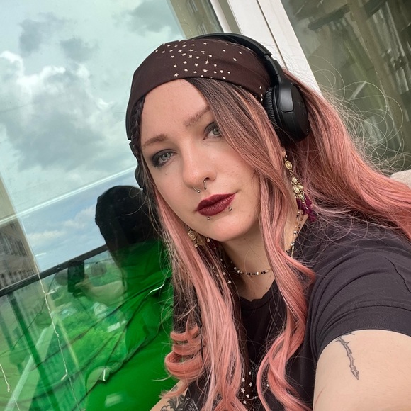 Meet your Posher, Gray - Picture 2 of 6